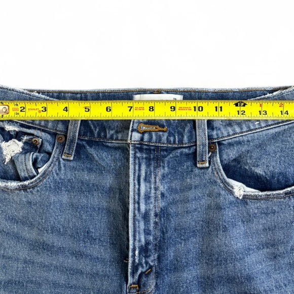 Abercrombie & Fitch High Rise Mom Jeans Distressed Medium Wash Size 29R - Picture 4 of 7